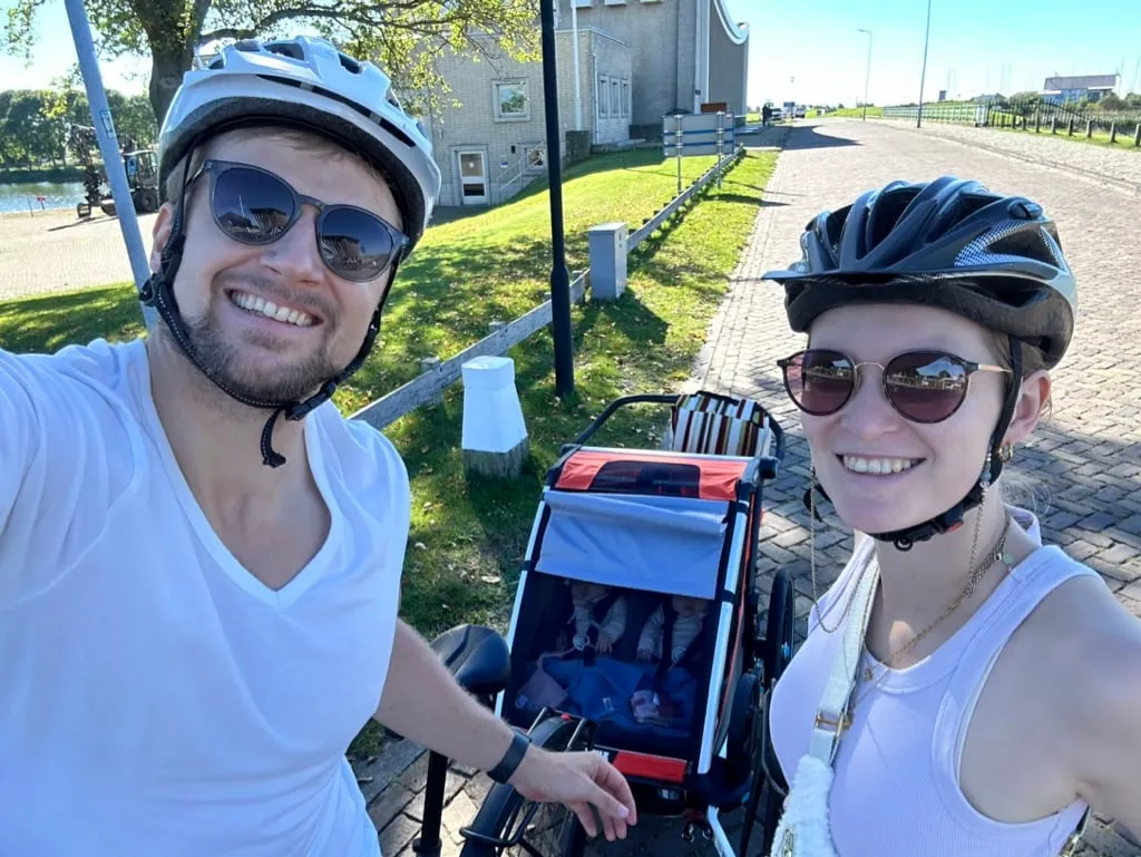 Family cycling trip in the Netherlands